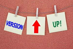 VERSION↑UP!と書かれた紙